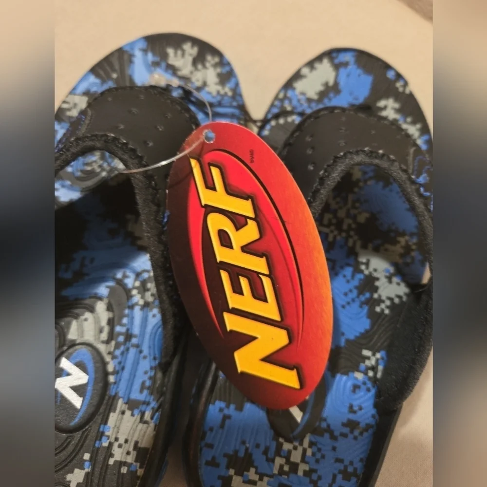 NWT LITTLE BOYS NERF SANDALS FLIP FLOPS DARK BLUE SIZE 9-10